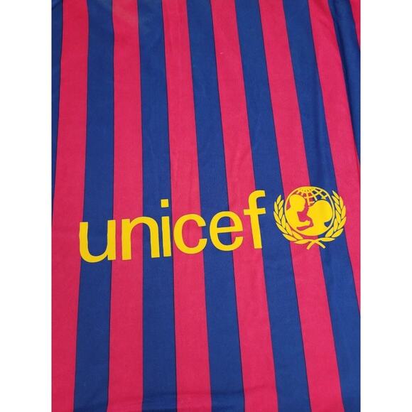 NWT Boys L Nike Authentic Dri Fit FC Barcelona FIFA World Cup Jersey & Shorts - Picture 11 of 12